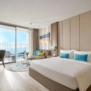 https://oceanfront-suites.nhatrangbesthotels.com